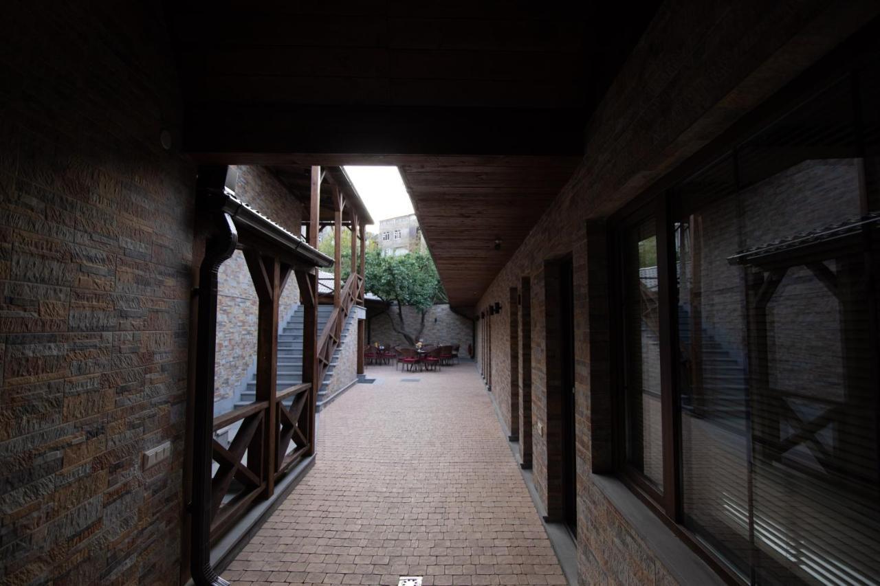 Boutique Living Hotel By Arta เยเรวาน ภายนอก รูปภาพ