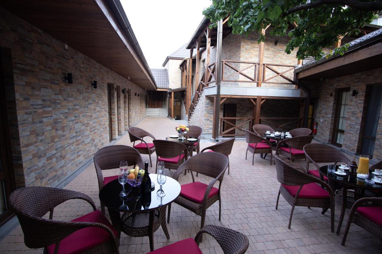 Boutique Living Hotel By Arta เยเรวาน ภายนอก รูปภาพ
