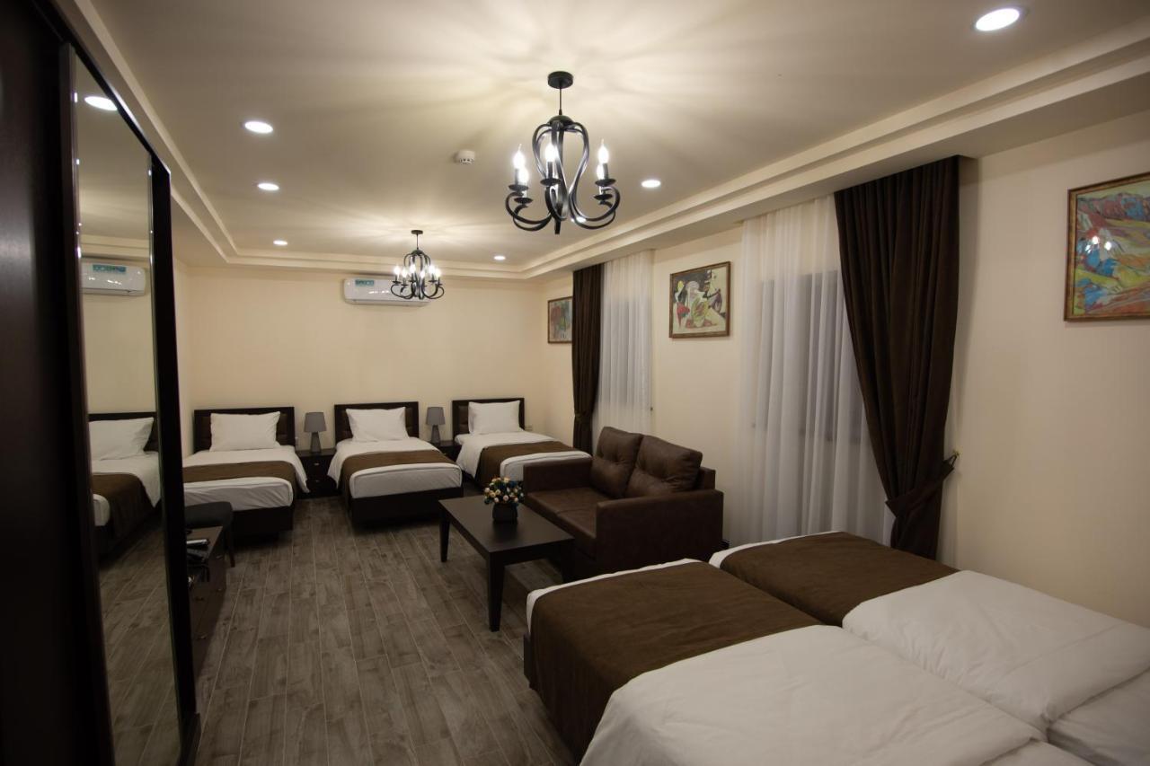 Boutique Living Hotel By Arta เยเรวาน ภายนอก รูปภาพ