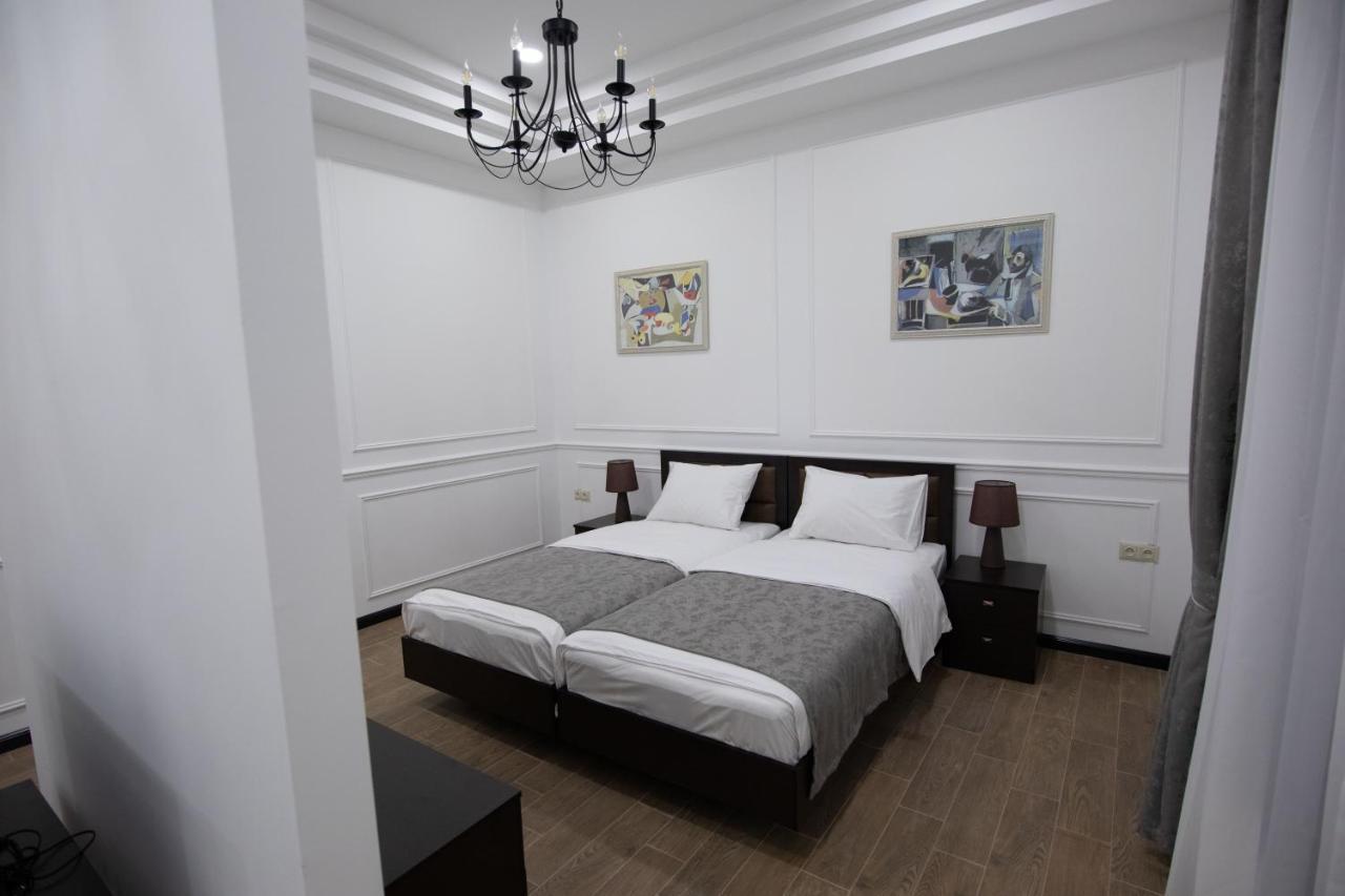 Boutique Living Hotel By Arta เยเรวาน ภายนอก รูปภาพ