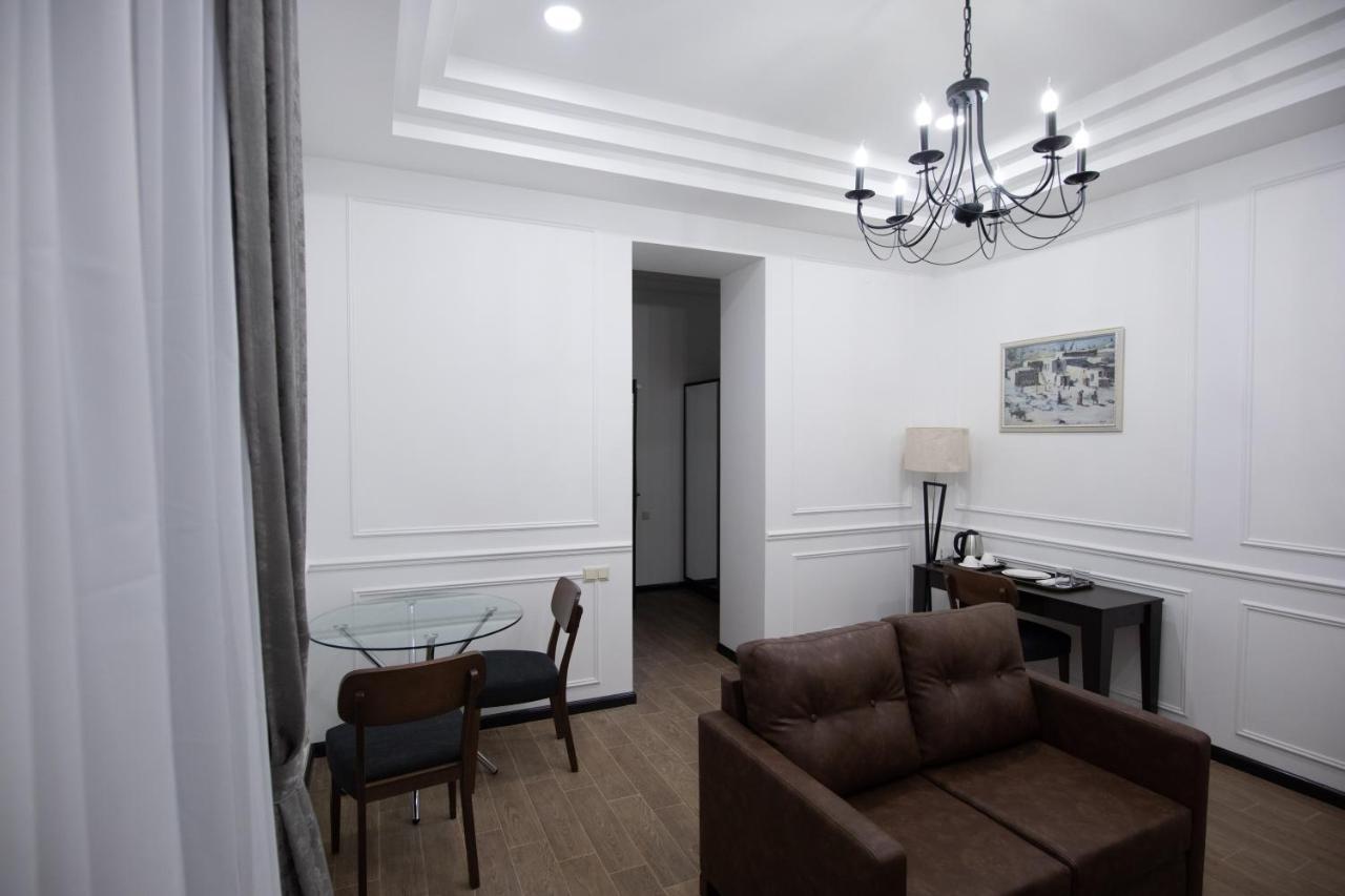 Boutique Living Hotel By Arta เยเรวาน ภายนอก รูปภาพ