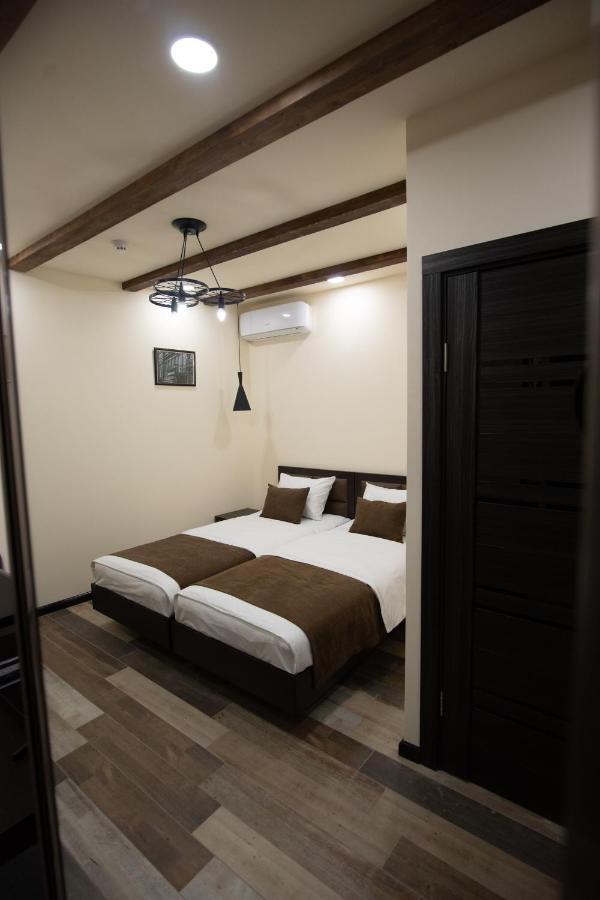 Boutique Living Hotel By Arta เยเรวาน ภายนอก รูปภาพ