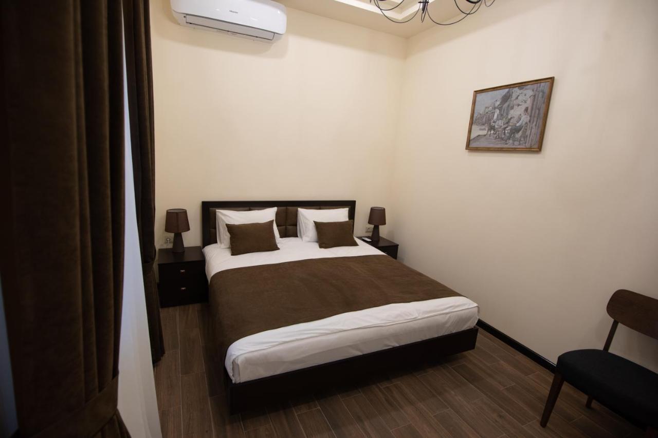 Boutique Living Hotel By Arta เยเรวาน ภายนอก รูปภาพ