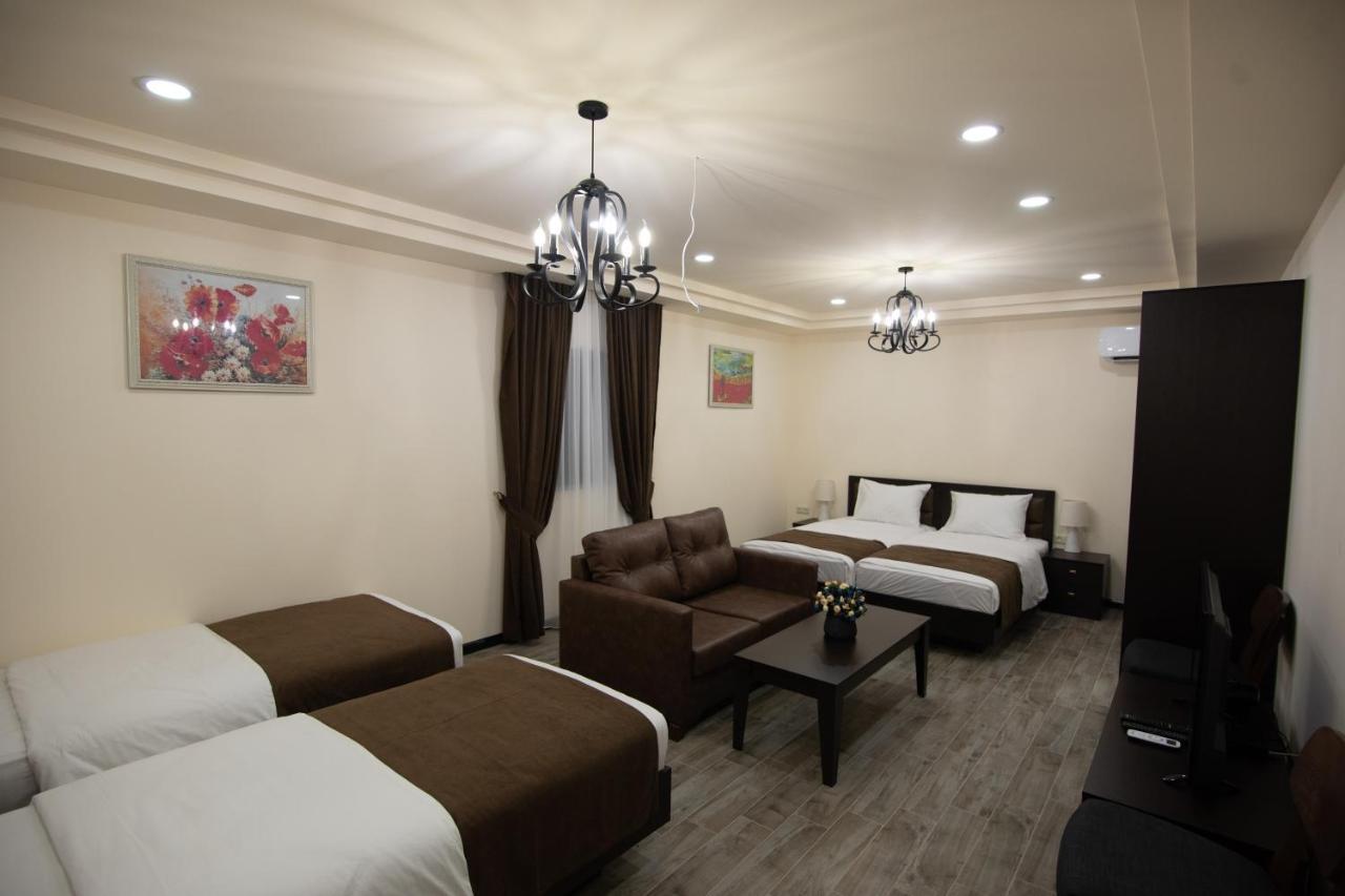 Boutique Living Hotel By Arta เยเรวาน ภายนอก รูปภาพ
